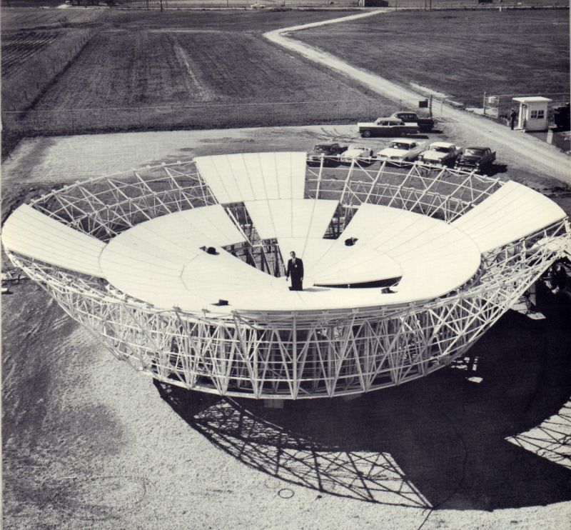 Deep Space Antenna